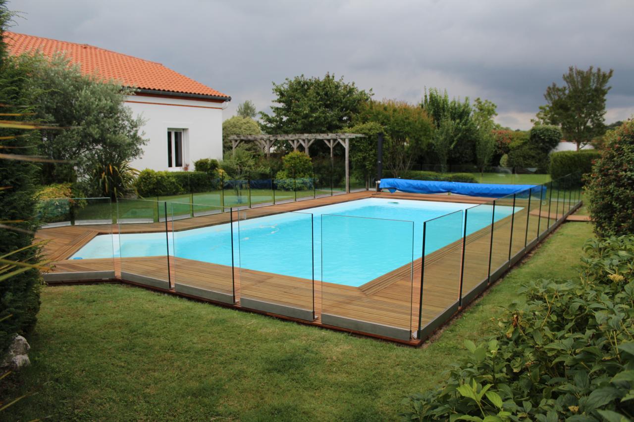 Clôture pour piscine en verre